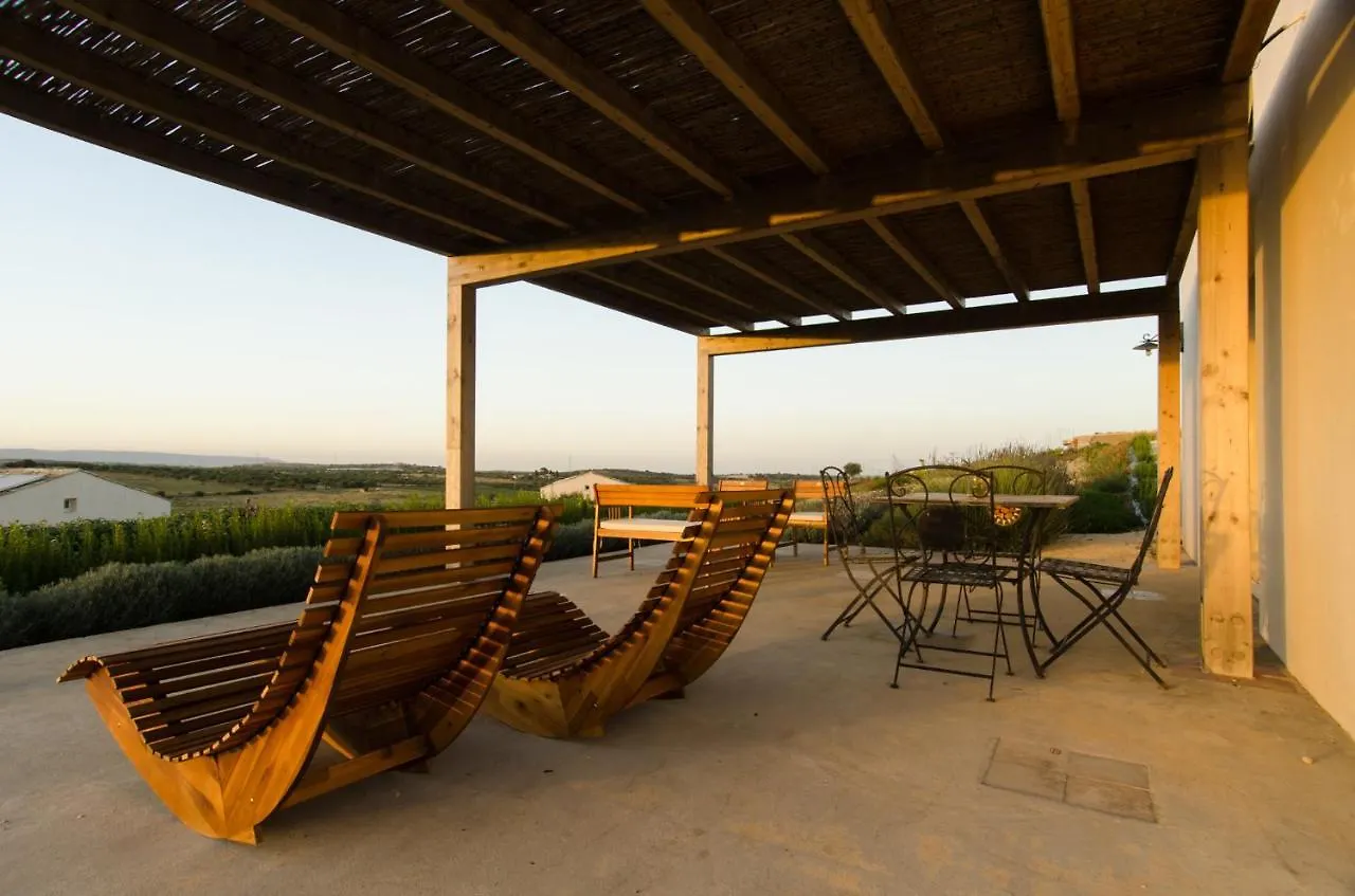 Hotel Kapuhala Sicily Marzamemi 3*,